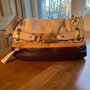 B. Makowsky handbag